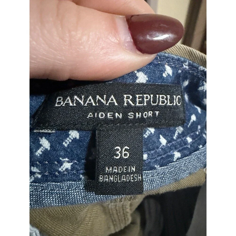Men’s Banana Republic Aiden Shorts Size 36 Tan With Pockets